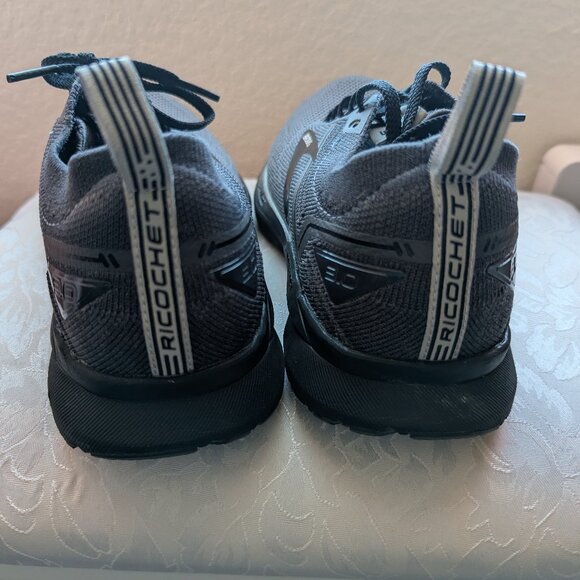 Women's Brooks Riochet 3 running Shoes - Picture 7 of 10